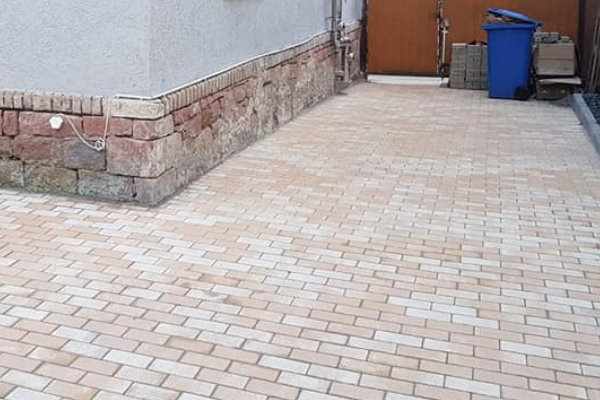 Pflaster- & Mauerarbeiten